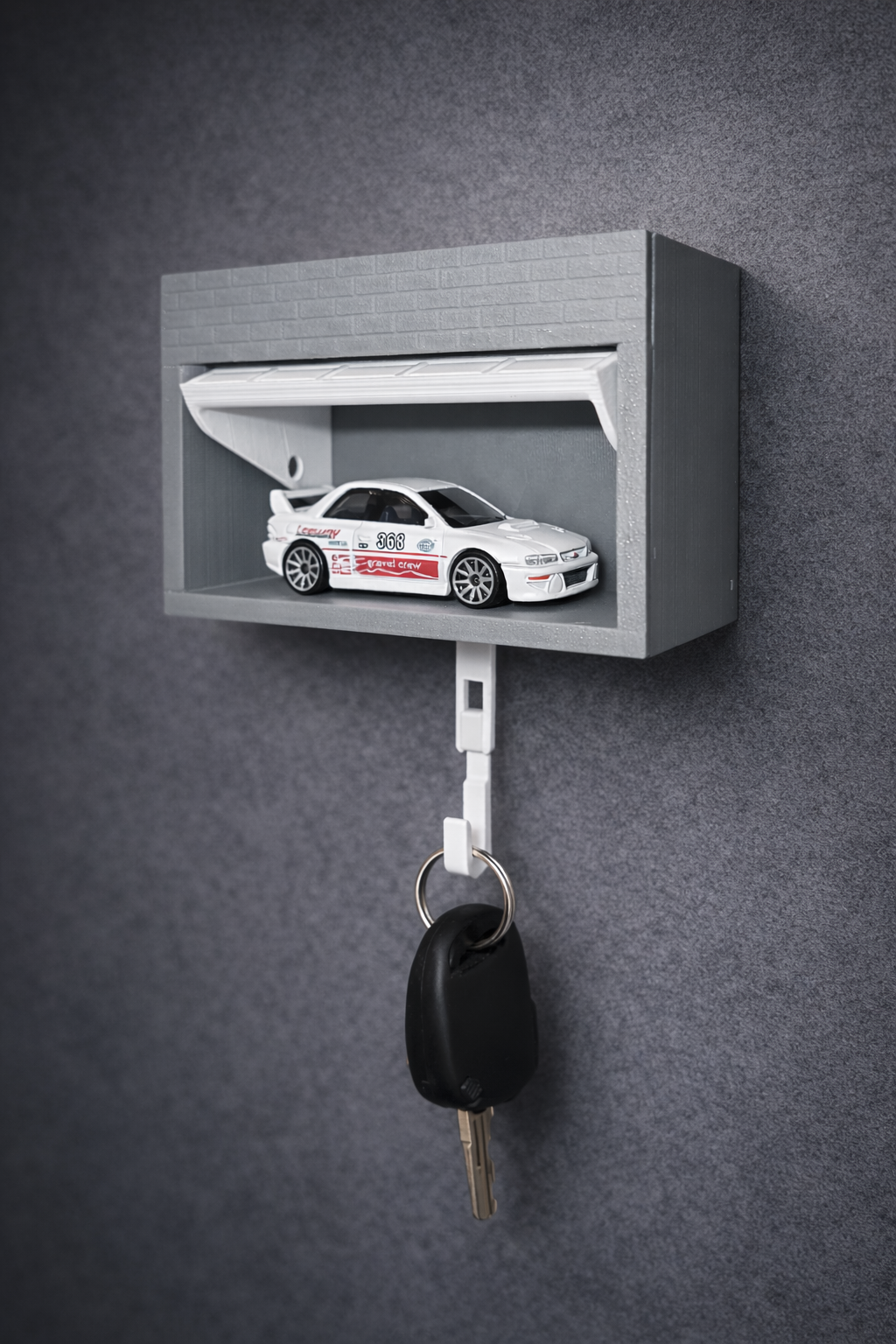 🔑 Mini Garage Key Holder – Automatic Open/Close Design