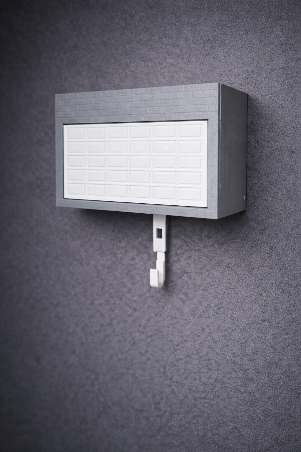 🔑 Mini Garage Key Holder – Automatic Open/Close Design